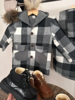 Стильне дитяче утеплене пальто з капюшоном - Зображення 2