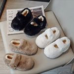 Яскраві дитячі капці