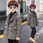 Стильне дитяче утеплене пальто