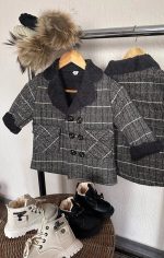 Стильне дитяче утеплене пальто - Зображення 3